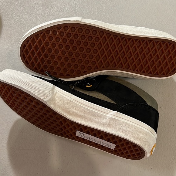VANS | Surplus Half Cab Mens Pro Shoes - Picture 5 of 6